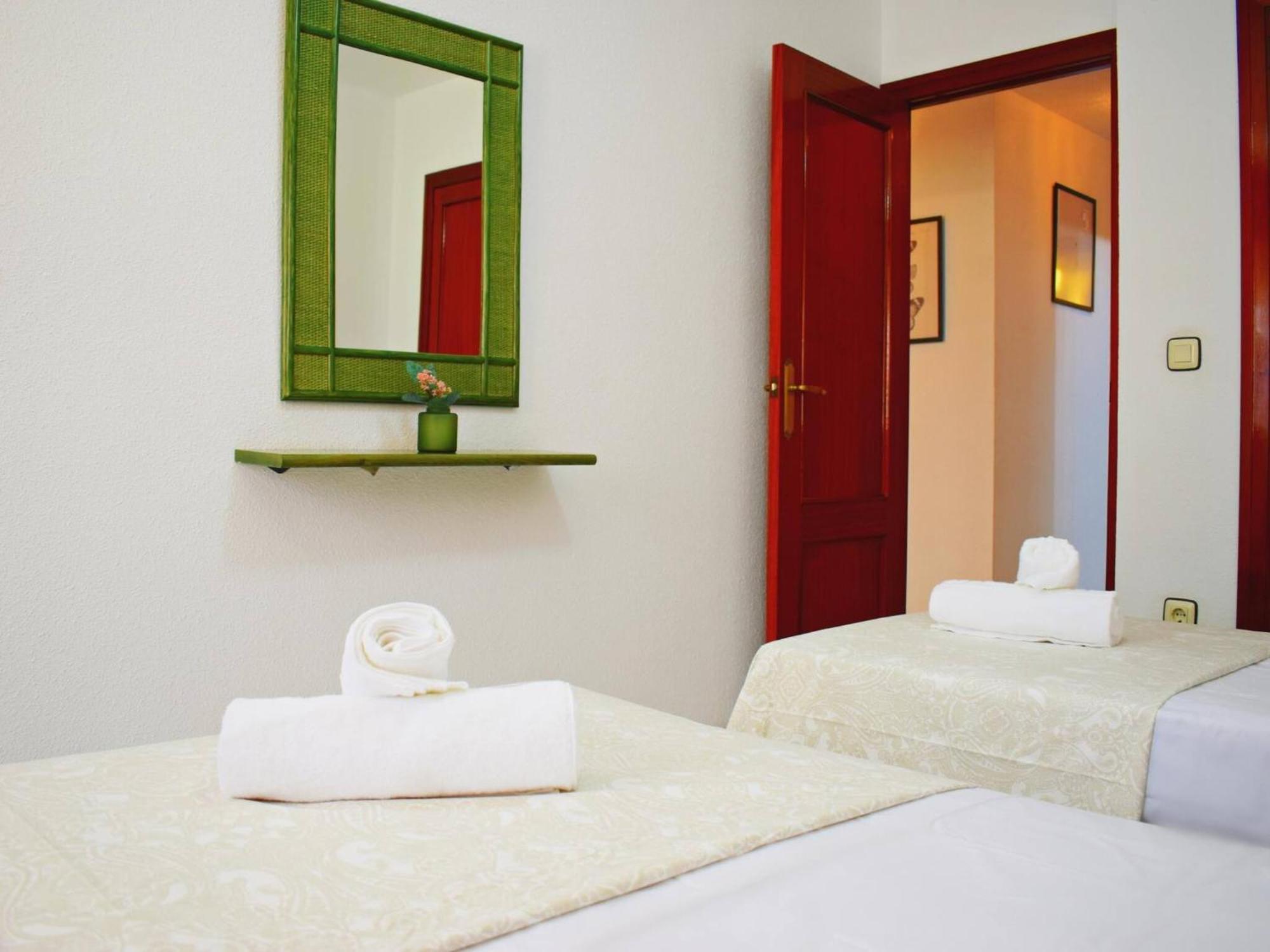 Amplio y luminoso apartamento cerca del centro y la playa con piscina y parking privado Málaga Exterior foto