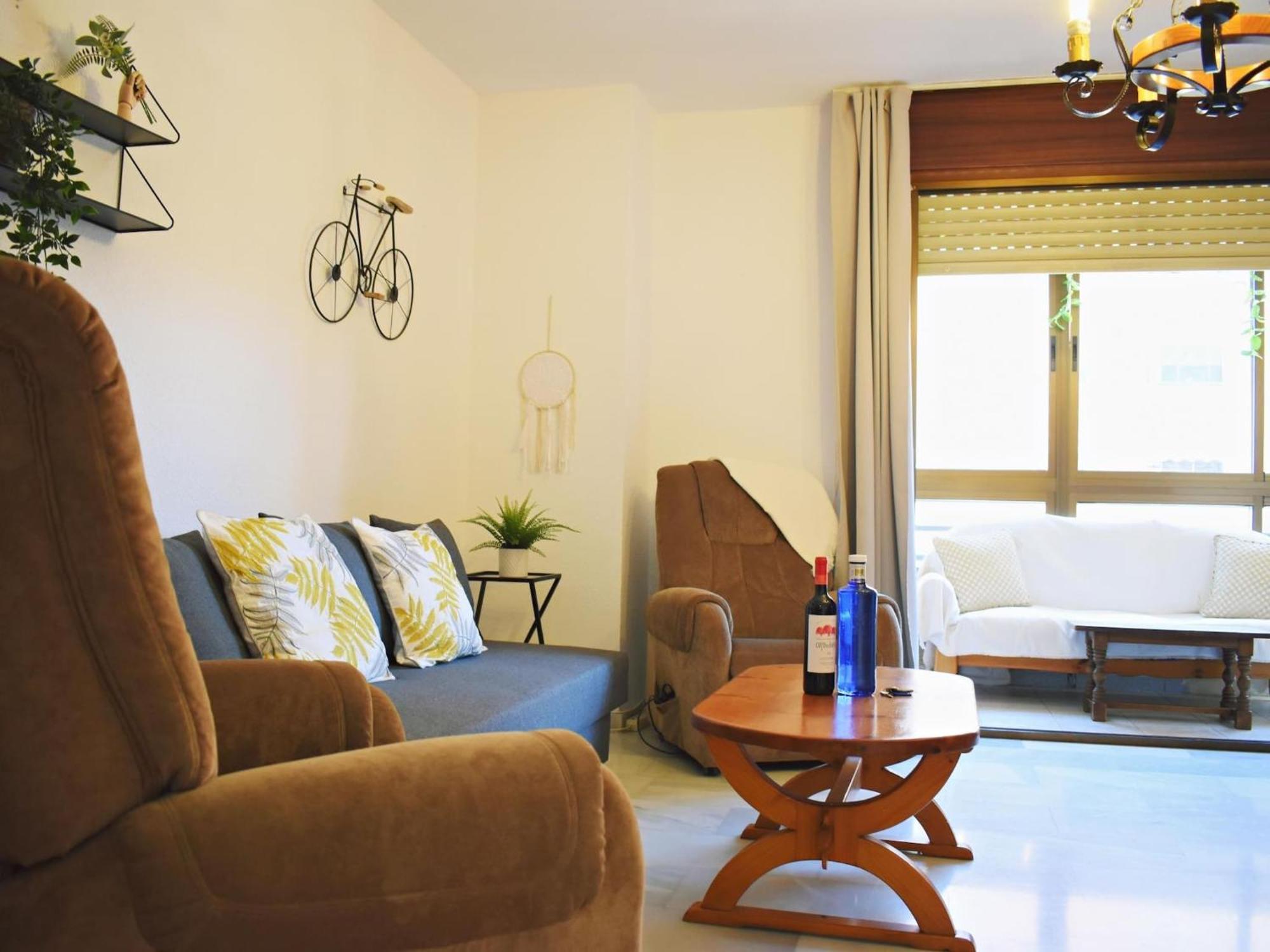 Amplio y luminoso apartamento cerca del centro y la playa con piscina y parking privado Málaga Exterior foto