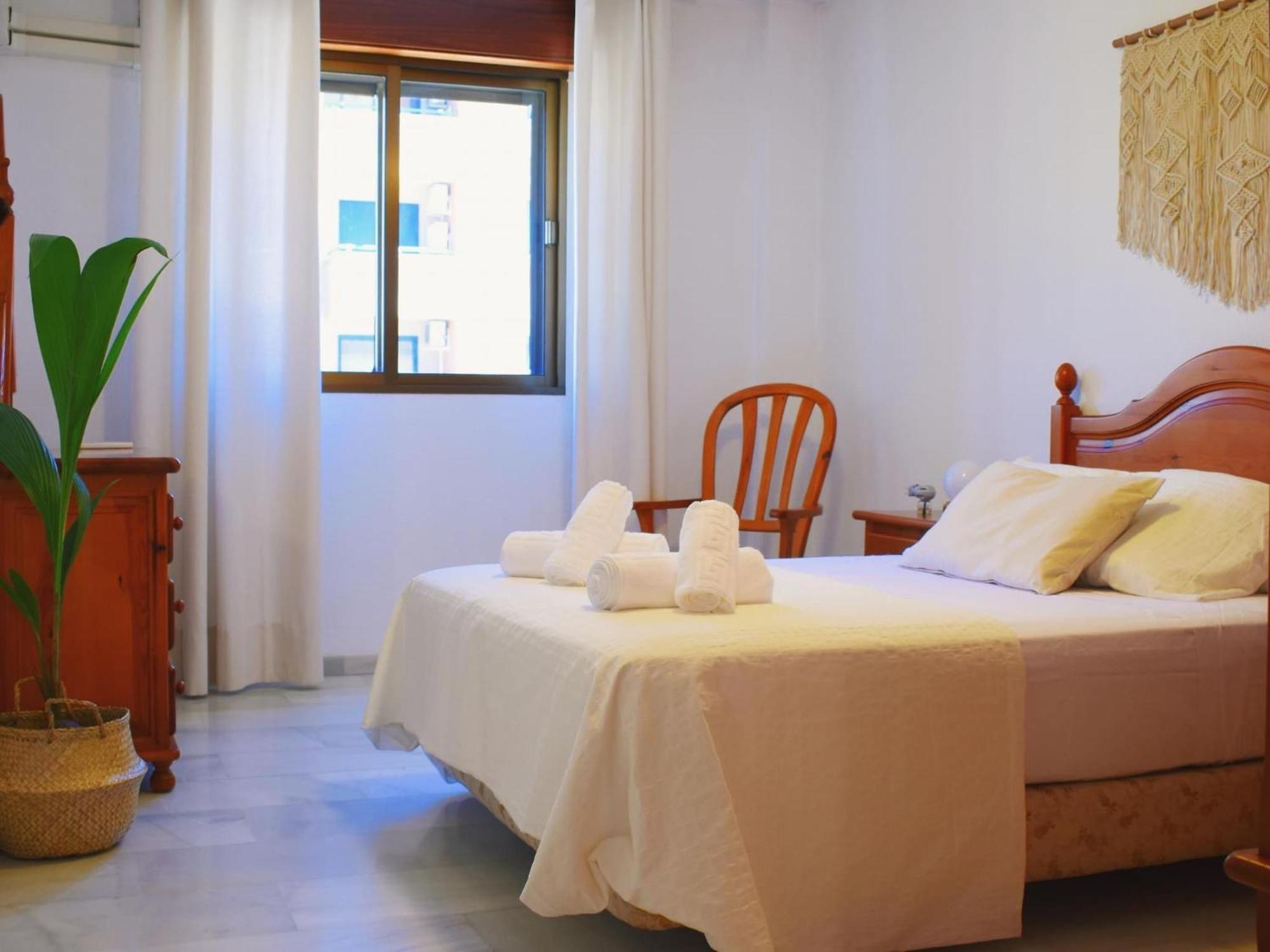 Amplio y luminoso apartamento cerca del centro y la playa con piscina y parking privado Málaga Exterior foto